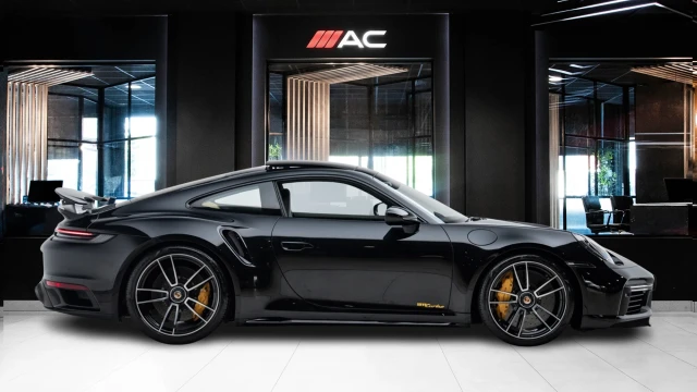 Porsche 911 Image 3