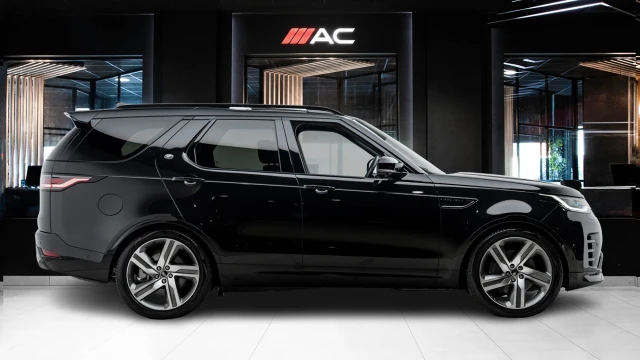 Land Rover Discovery Image 3