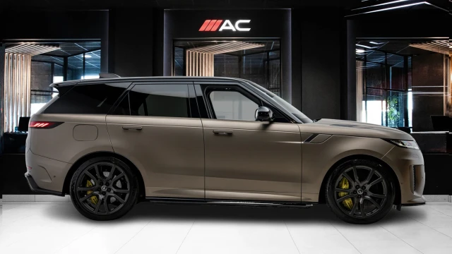 Land Rover Range Rover Sport Image 3