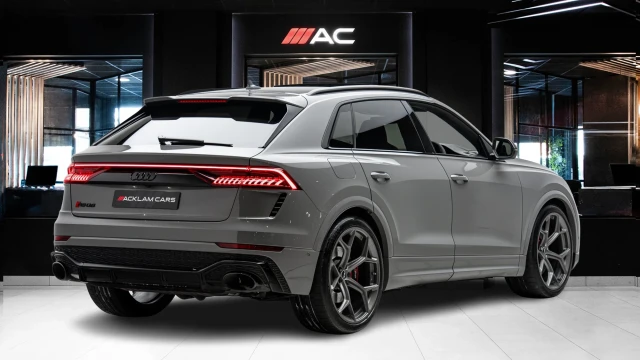 Audi RSQ8 Image 4