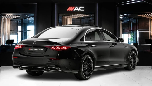 Mercedes-Benz S Class Image 4
