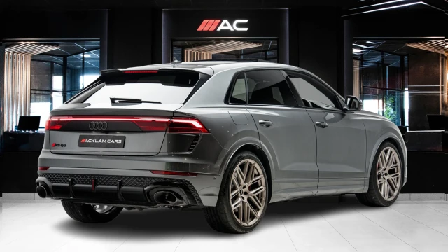 Audi RSQ8 Image 4