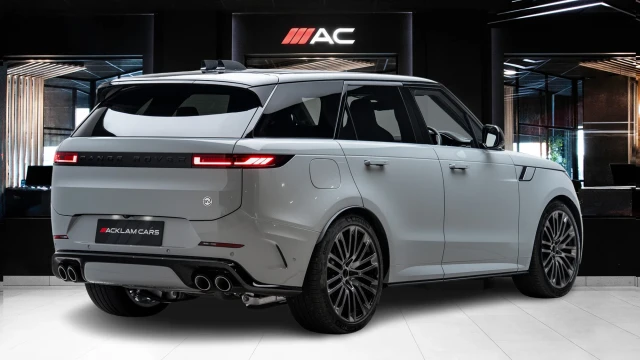 Land Rover Range Rover Sport Image 4