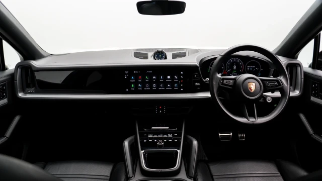 Porsche Cayenne Image 5
