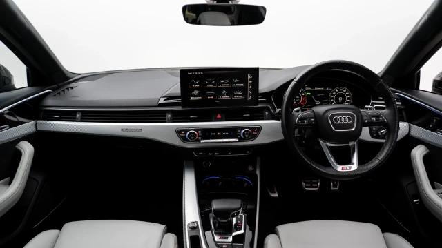 Audi RS4 Avant Image 5