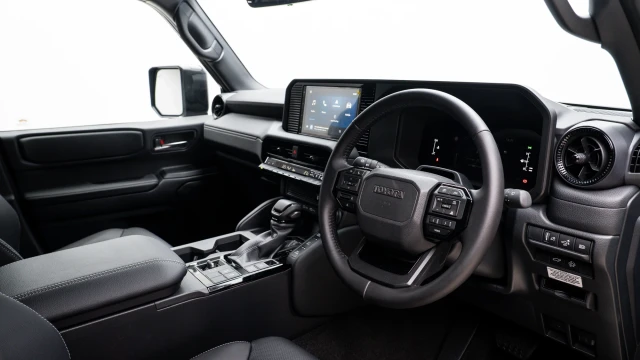 Toyota Land Cruiser Image 5