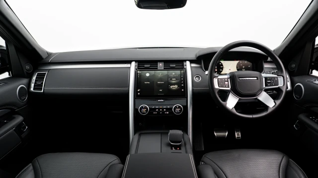 Land Rover Discovery Image 5