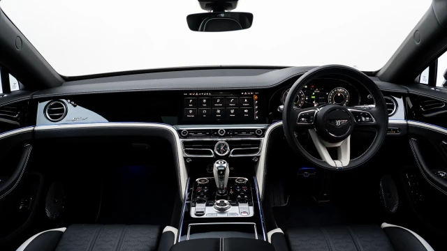 Bentley Flying Spur Image 6