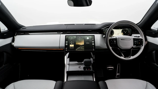 Land Rover Range Rover Sport Image 5