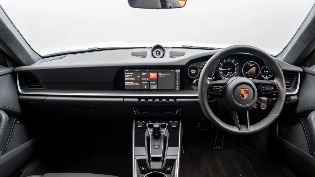 Porsche 911 Image 5