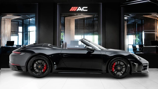 Porsche 911 Image 5