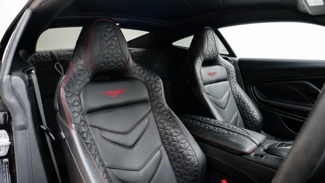 Aston Martin DBS Image 6