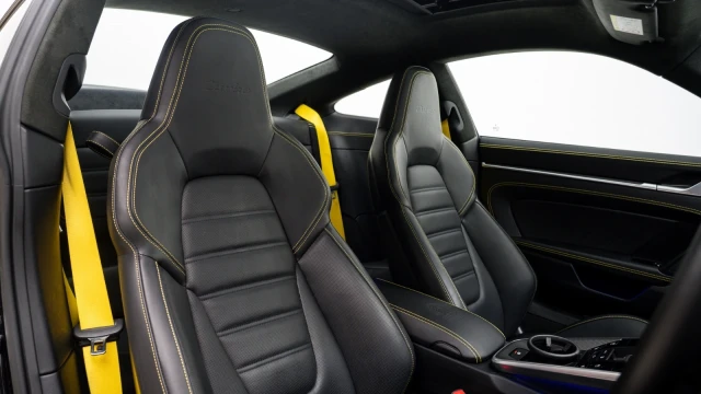 Porsche 911 Image 6