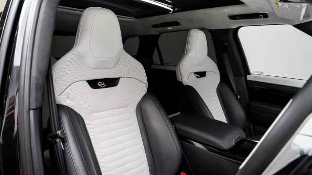 Land Rover Range Rover Sport Image 5