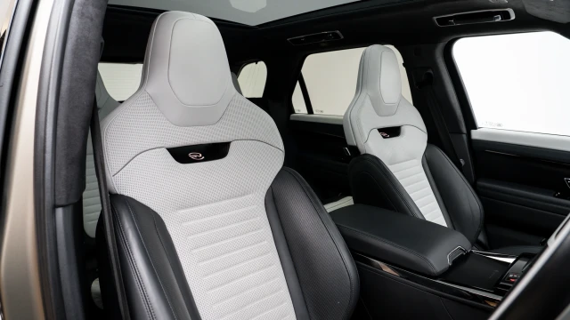 Land Rover Range Rover Sport Image 6