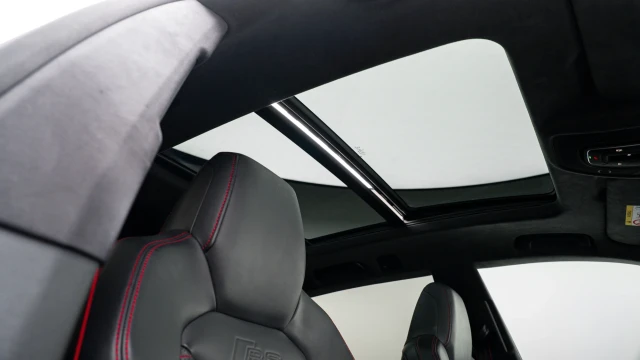 Audi RSQ8 Image 8