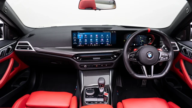 BMW M4 Image 7
