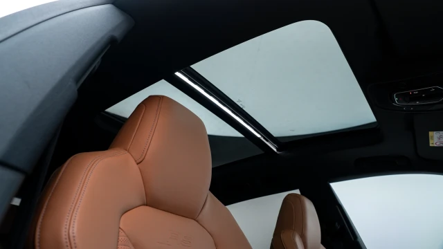 Audi RSQ8 Image 7
