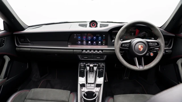 Porsche 911 Image 7