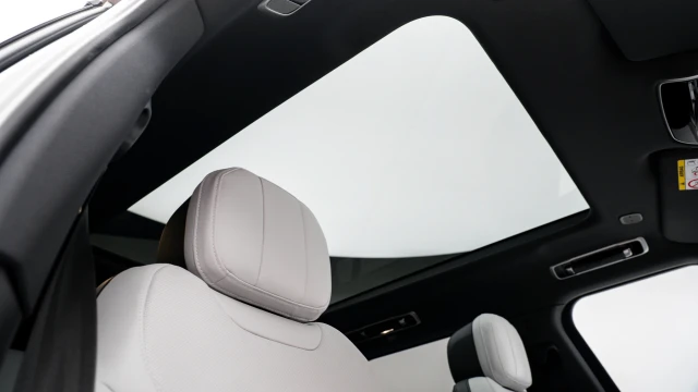 Land Rover Range Rover Sport Image 8