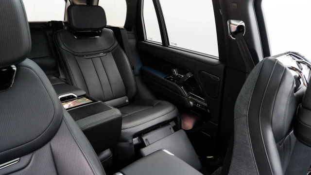 Land Rover Range Rover Image 8