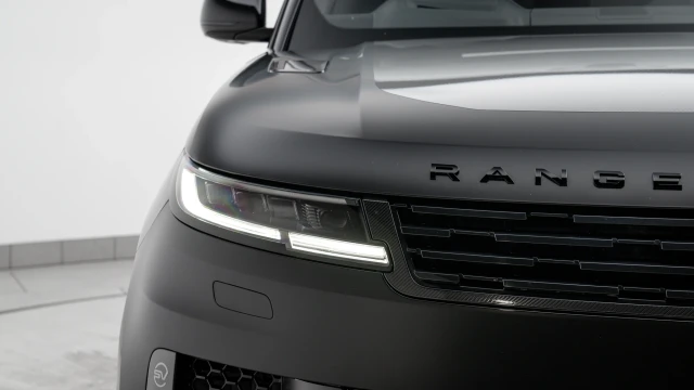Land Rover Range Rover Sport Image 8