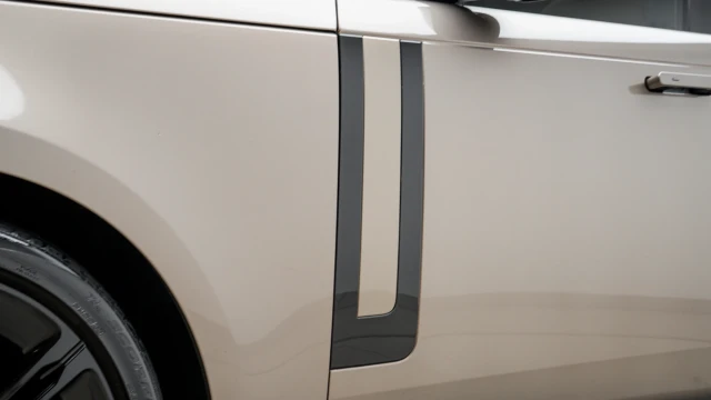 Land Rover Range Rover Image 8