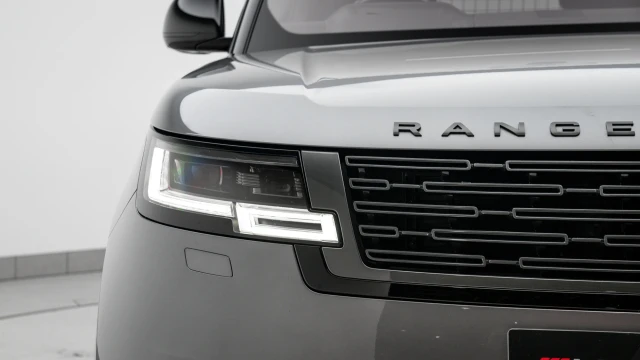 Land Rover Range Rover Image 8