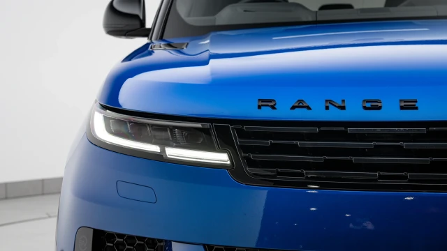Land Rover Range Rover Sport Image 8