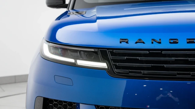 Land Rover Range Rover Sport Image 8