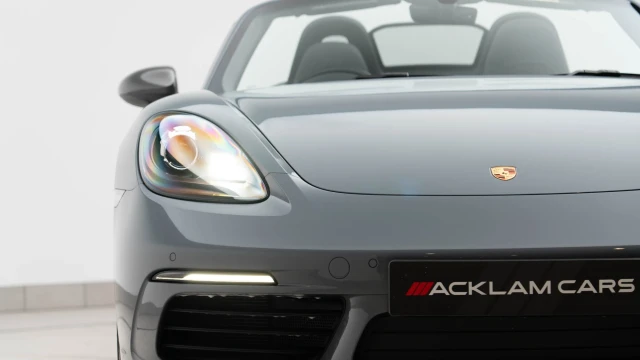 Porsche 718 Boxster Image 5
