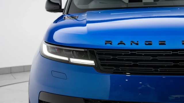 Land Rover Range Rover Sport Image 8