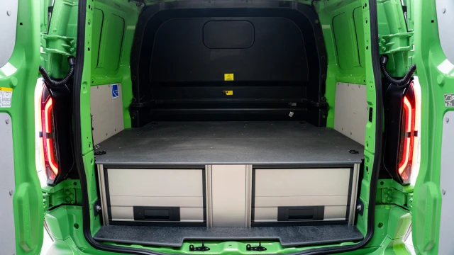Ford Transit Custom Image 7