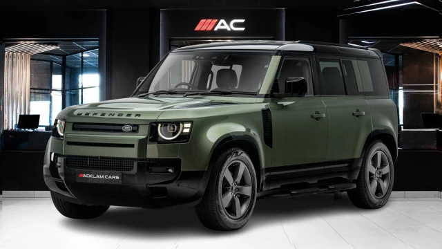 Land Rover Defender Image 1