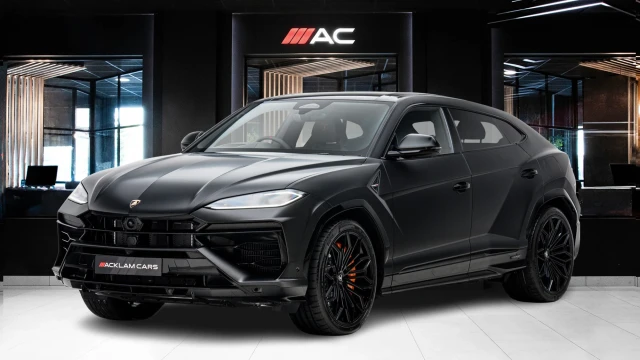 Lamborghini Urus Image 1