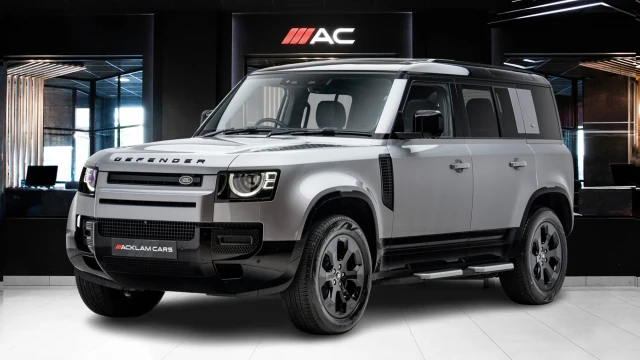 Land Rover Defender Image 1