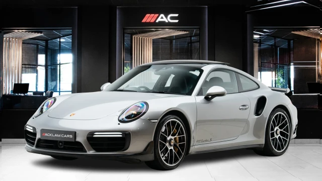 Porsche 911 Image 1