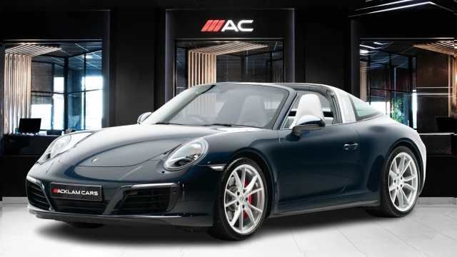 Porsche 911 Image 1