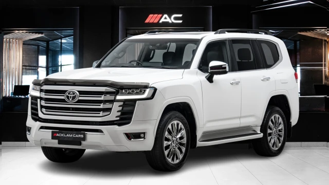 Toyota Land Cruiser Image 1