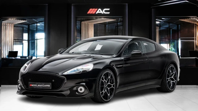 Aston Martin Rapide S Image 1