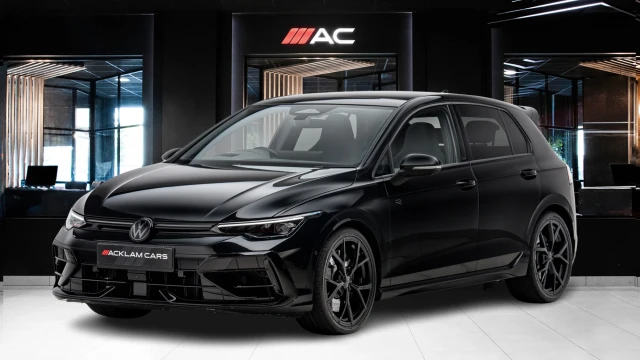 Volkswagen Golf Image 1