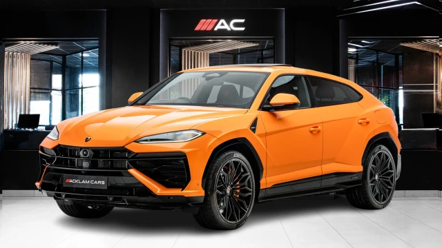 Lamborghini Urus Image 1