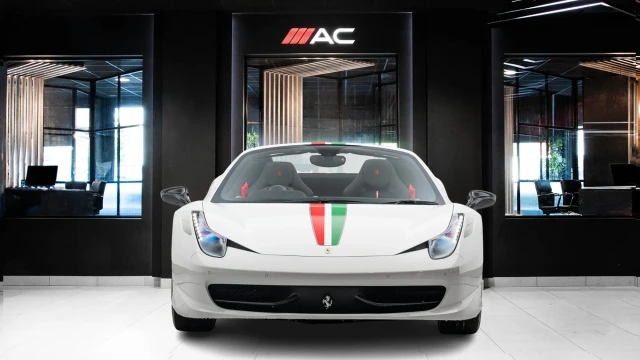 Ferrari 458 Image 2