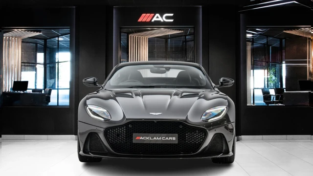 Aston Martin DBS Image 2