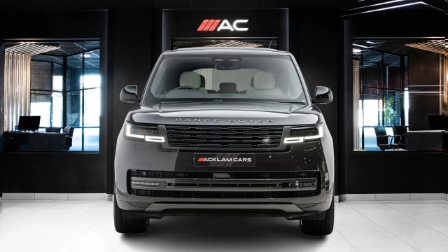 Land Rover Range Rover Image 2