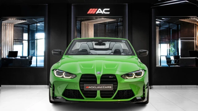 BMW M4 Image 2