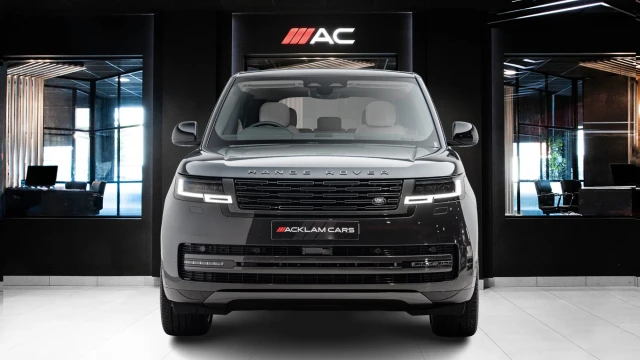 Land Rover Range Rover Image 2