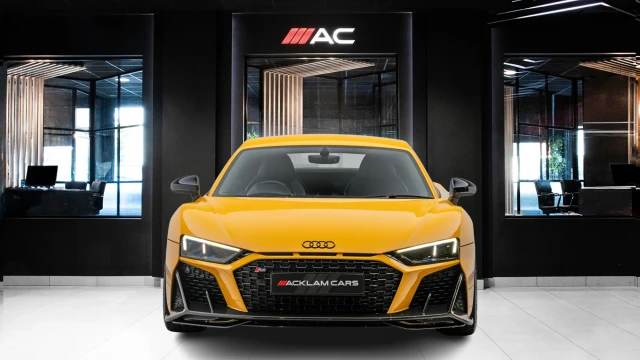 Audi R8 Image 2