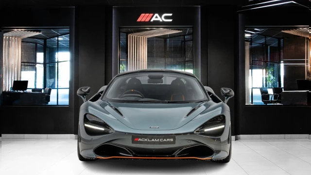 McLaren 720S Image 2