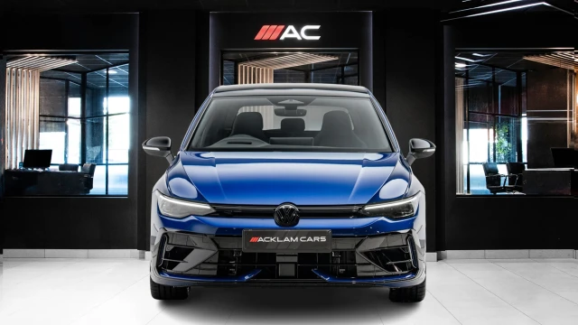 Volkswagen Golf Image 2